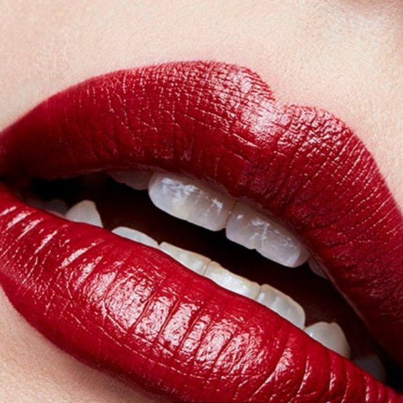 MAC Amplified Lipstick in Dubonnet - Picture 3 of 7